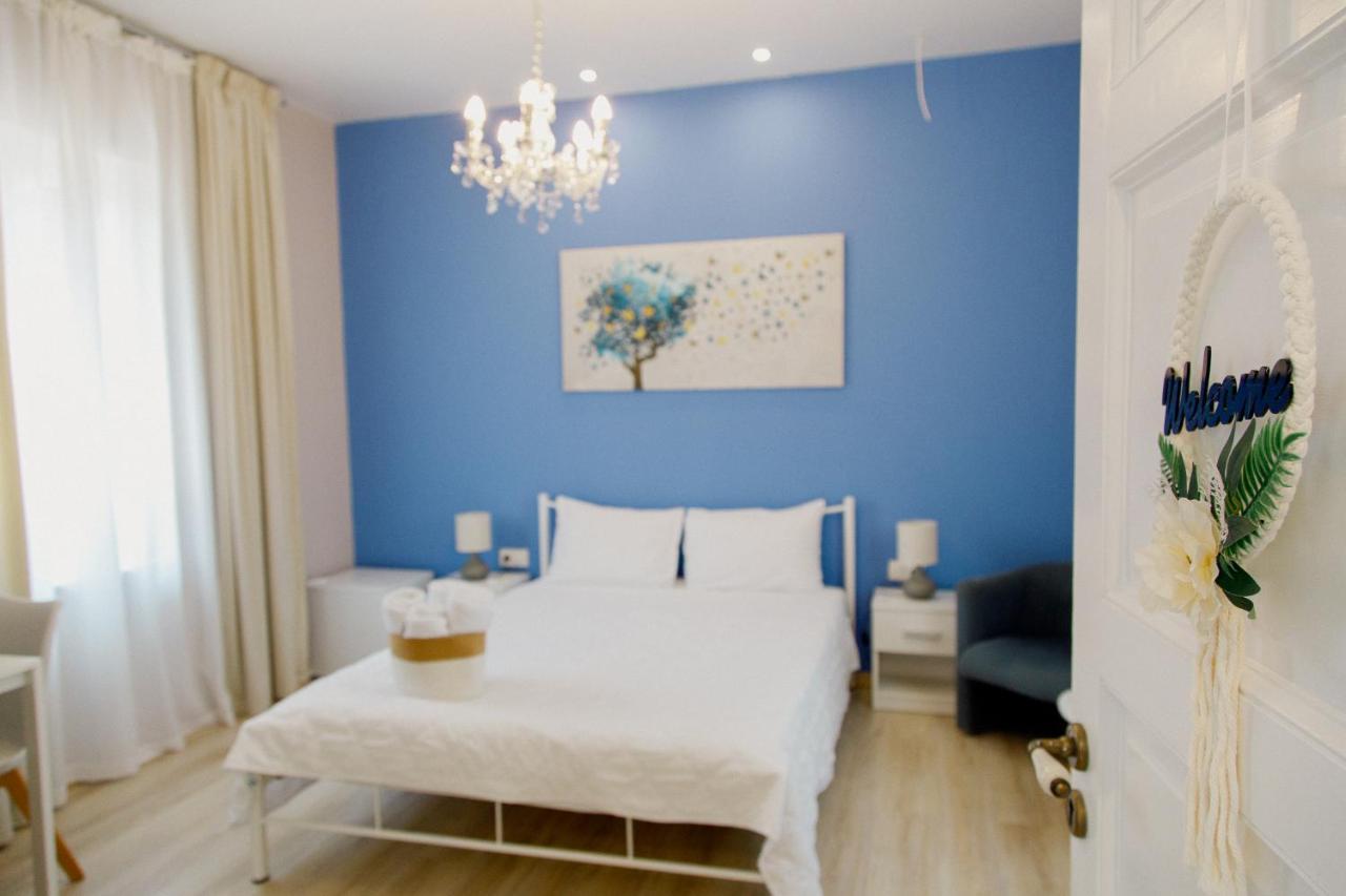 Rooms In Yard Corinto Esterno foto