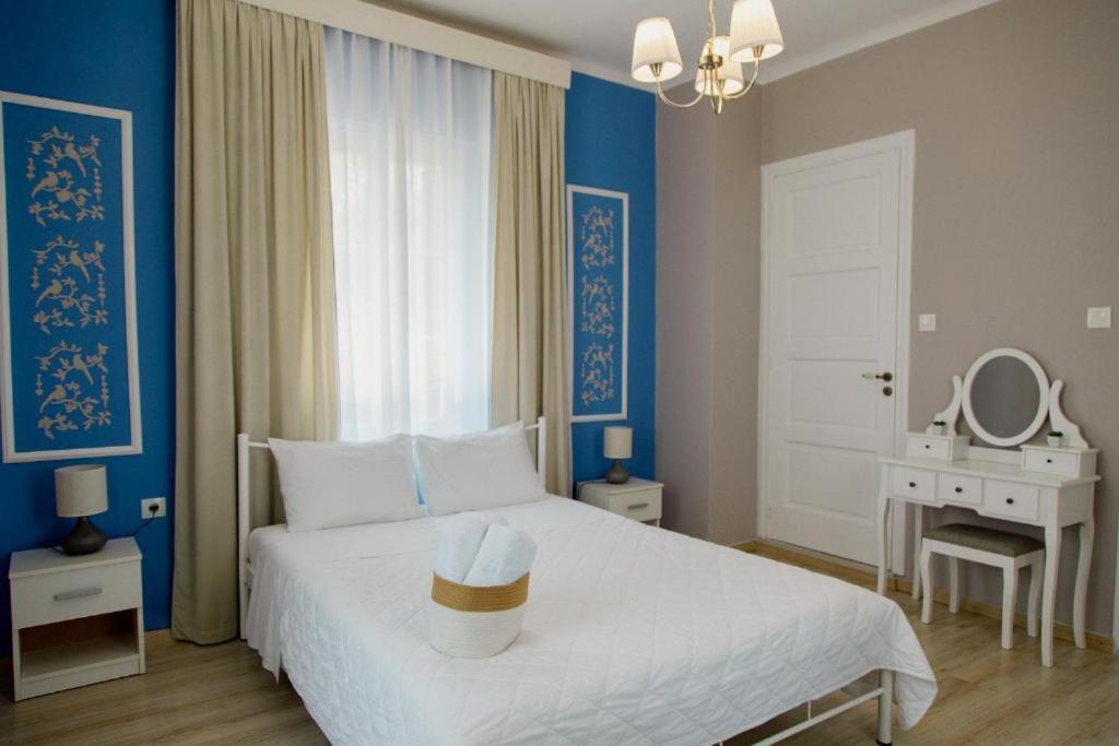 Rooms In Yard Corinto Esterno foto